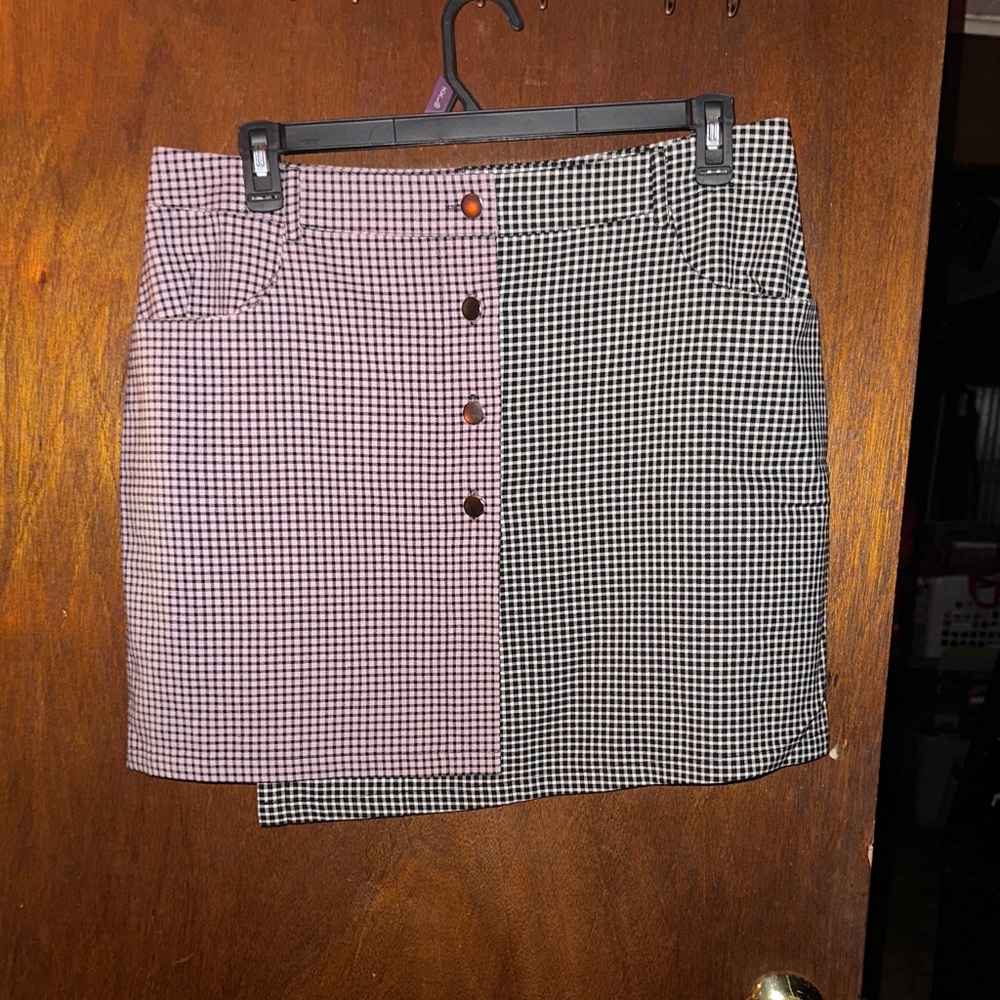 Forever 21 Black and White Gingham Mini Skirt